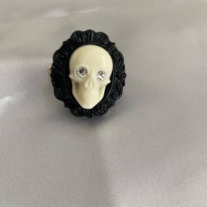 Tarina Tarantino ring